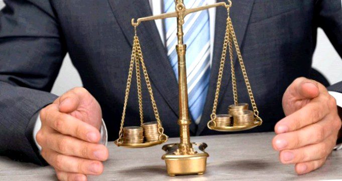 Steinhoff stock: 2 scenarios