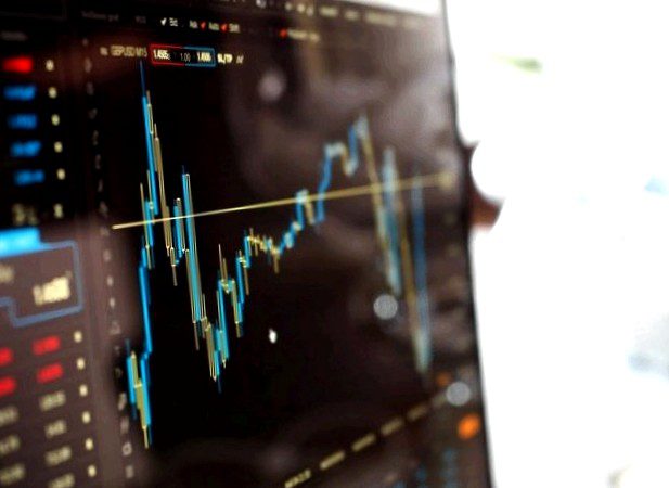 Compare interest rates with personal finance data